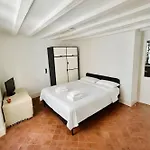 Casa Elegante * Vilanova i la Geltrú